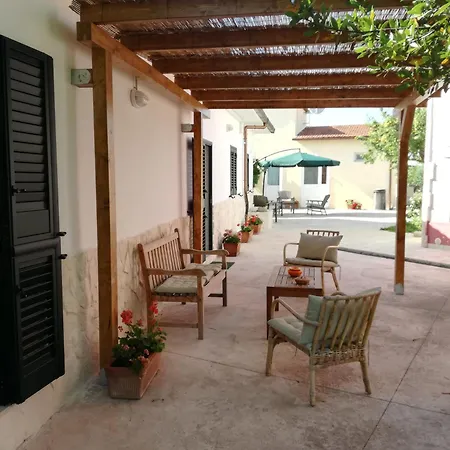 Countryhouse Gasthuis Bari